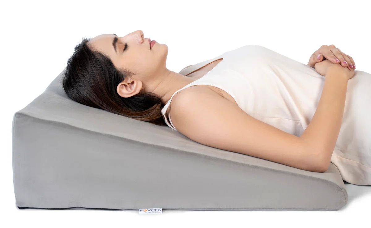 FOVERA Bed Wedge Pillow