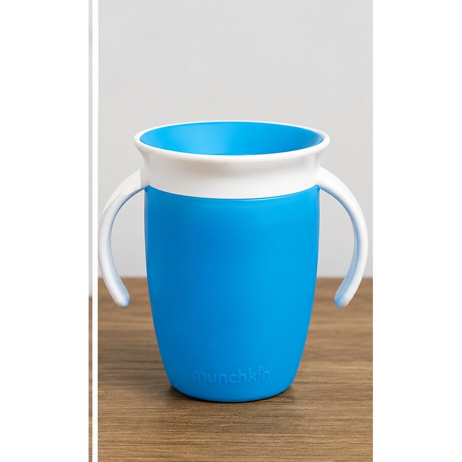 Munchkin Miracle 360° Cup with Handles – 7 oz / 207 ml